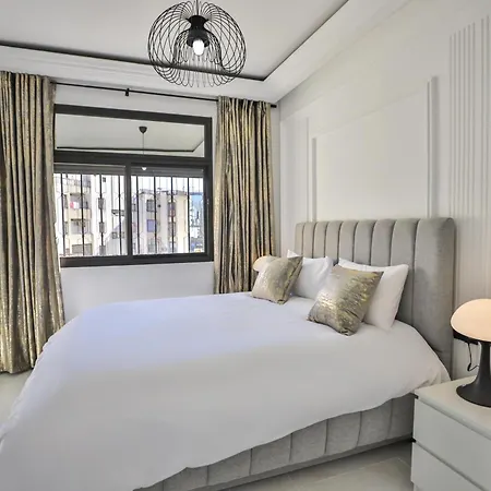 Appartement Nia Confort 2, En Plein Centre Ville, Uniquement Familles, Et Couples Maries Fez Esterno foto
