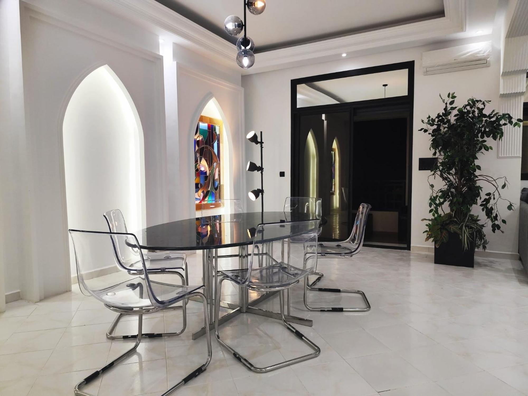 Apartment Nia Confort 2, En Plein Centre Ville, Uniquement Familles, Et Couples Maries Fes