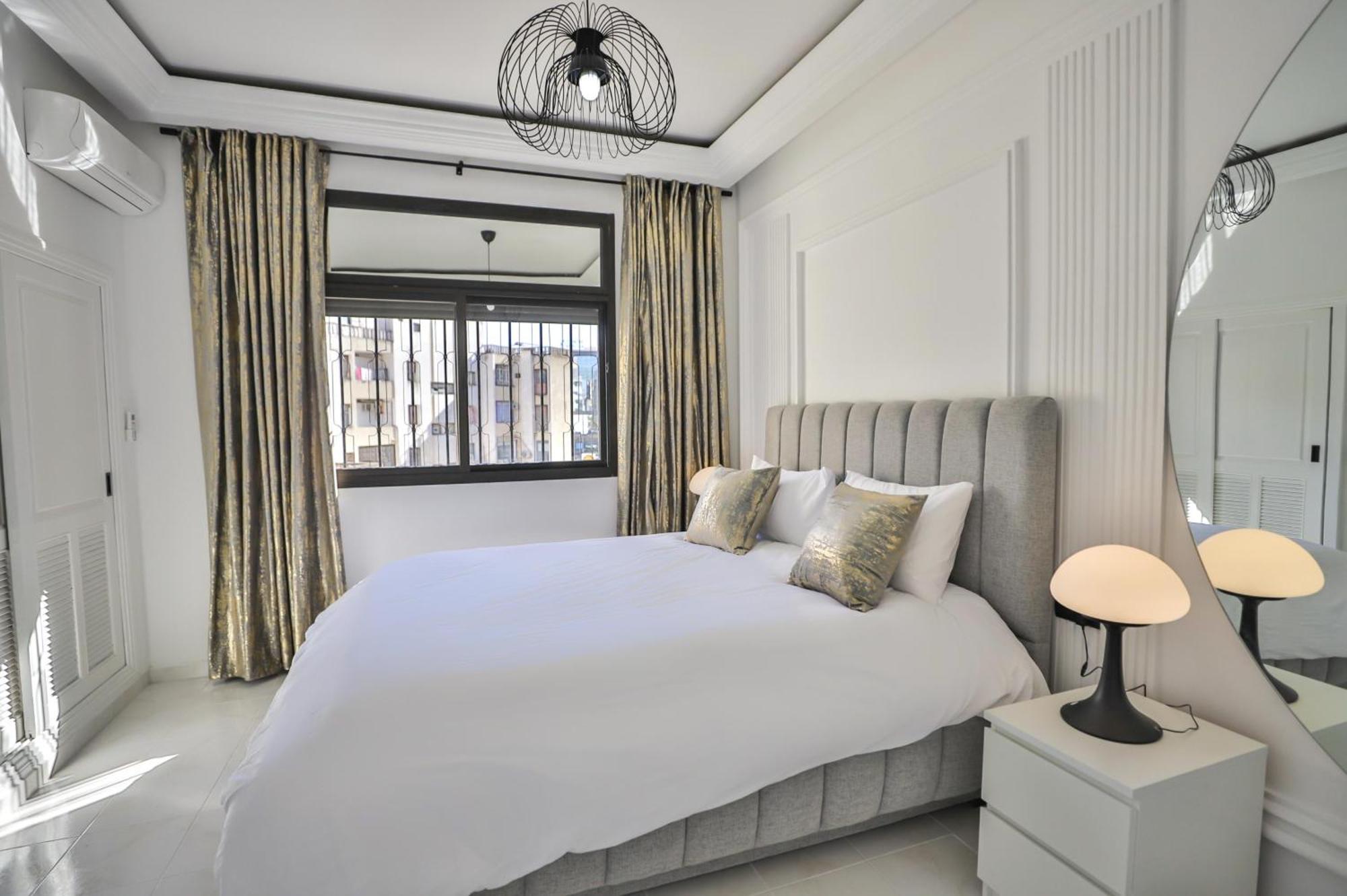 Apartment Nia Confort 2, En Plein Centre Ville, Uniquement Familles, Et Couples Maries Fes